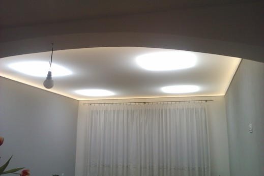 Napínaný prosvětlený strop, Teplice